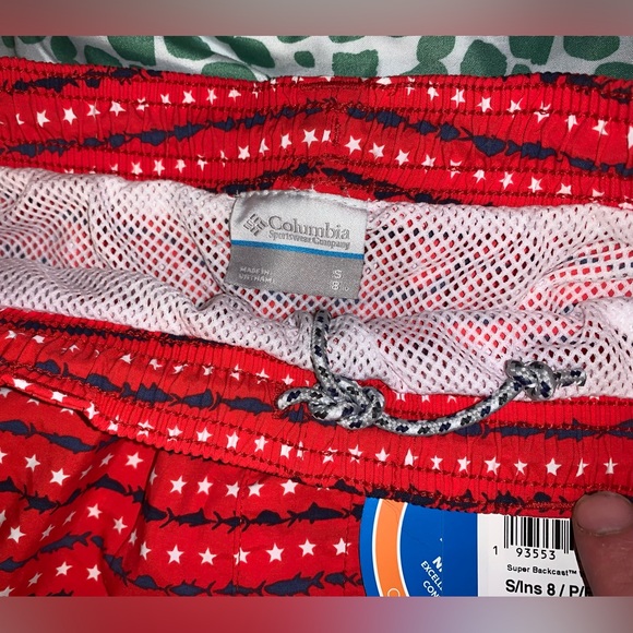 Columbia Backcast water shorts - sz SM/8”, Americana fish print, NWT - Picture 5 of 6